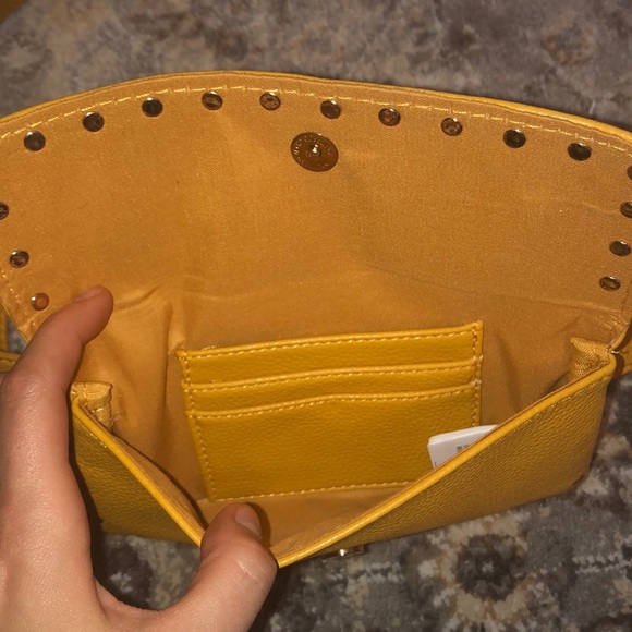 Golden Yellow belt bag - Picture 4 of 4